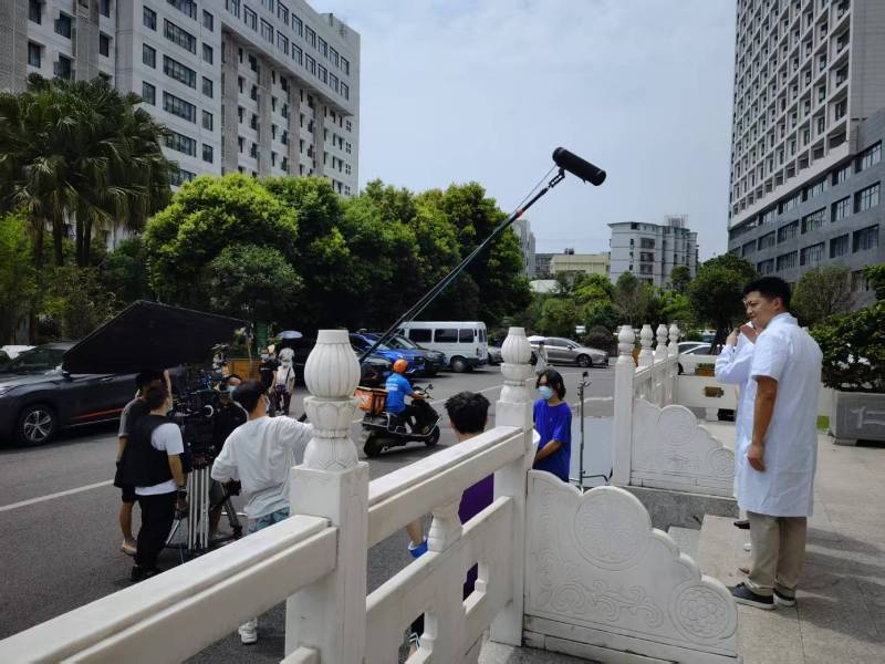 温江区广告片拍摄公司低成本实现高规格制作的诀窍